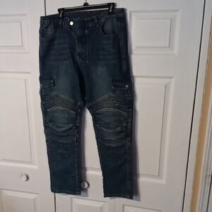 Relaxed Fit Denim Jeans with Distressed Details